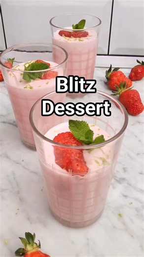 Quick Strawberry Dessert🍓❤️🍓refreshing, fruity, and delicious recipe #easyrecipe #foodshorts
