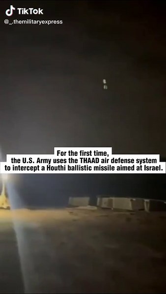 🚨 BREAKING 🚨: For the first time, the U.S. Army deploys its air defense system, the US THAAD, to intercept a Houthi ballistic missile launched from Yemen. In the early hours of Friday, Dec 27th, Israel was targeted by ballistic missile and drone attacks from Yemen, launched by the Iran-backed Houthi militia, aiming at Ben Gurion Airport. The attack was a retaliation for Israeli bombings of Sana’a International Airport and the Hezyaz power plant, described by Israel as “infrastructure used by t