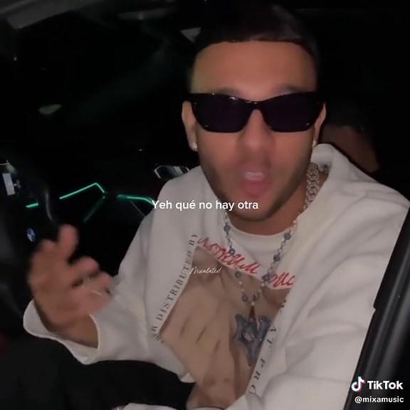 Público - Lyanno #foryoypage #paradedicar #publico #Fyp