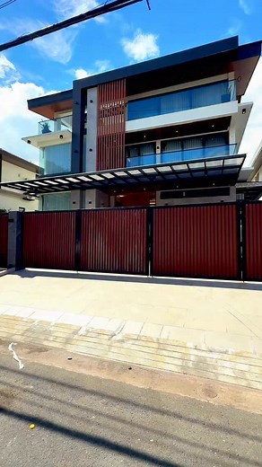 Modern Luxury Home in Alabang Hills Village ✨ 📌PROPERTY DETAILS: ▫️Lot Area: 456 sqm ▫️Floor Area: 800 sqm ▫️3-Storey House with Elevator ▫️6 Bedrooms — each with Toilet & Bath and Walk-in Closet ▫️Den / Guest Room with Ensuite Toilet & Bath ▫️3–4 Car Garage ▫️Staff Room with Toilet & Bath ▫️Driver’s Room with Toilet & Bath 📍SPECIAL FEATURES: ▪️Infinity Pool with Wading Pool ▪️Koi Pond and Fountain ▪️Open Floor Layout ▪️Show Kitchen with Complete Appliances ▪️Auxiliary Kitchen ▪️Multiple Stora