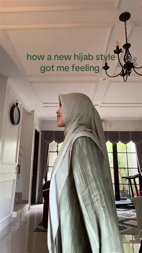 Tutorial Hijab: Wisuda Pakai Maskara dan Tudung Labuh