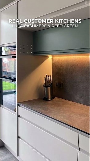 Luca Cashmere Handleless Kitchen - 4152 - DIY Kitchens