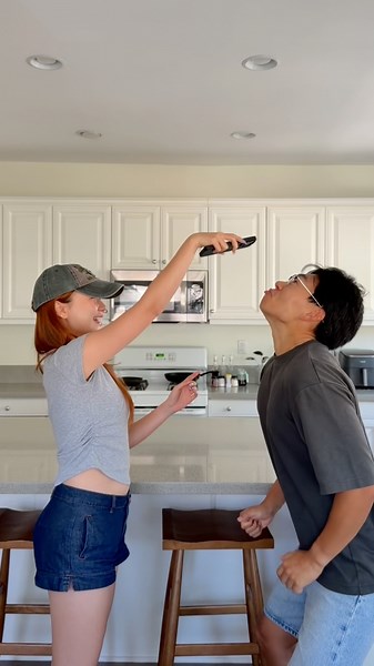 Playing the angle game with a camera📸😂Really caught us on 4K… ‪@danhshim‬