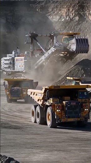 World’s Biggest Excavators in Action | Extreme Mining Machines at Work