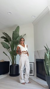 30K views · 93 reactions | Comment “OUTFIT” & I’ll DM you the  I love a monochrome look 懶 It’s effortless and chic on its own, and so easy to transition into fall by layering a leather jacket on top. - - - - - What to wear to, urban style, date night look, date outfit, casual style, easy outfit idea | Monasaid.style | Facebook