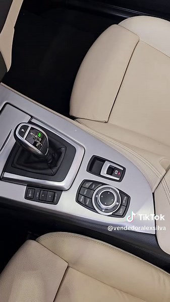 BMW Z4 35i 2013: Potência e Estilo em Cada Detalhe