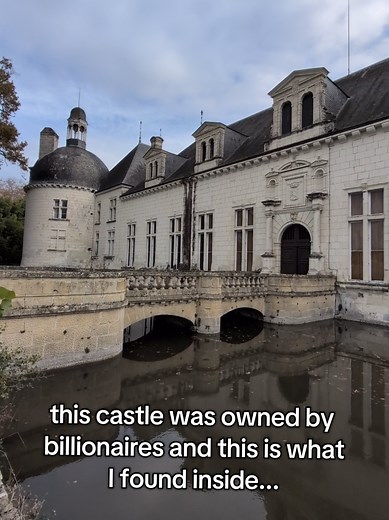 Exploring Abandoned Billionaire Castle Treasures