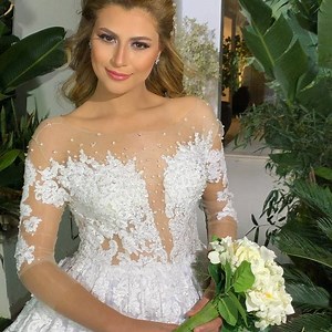 Robe Angelina Col 2019 Anis et Wissal 92137510 / 26340056 /21025194 #anisetwissal #collection2019 #totaledentelles #fulllacedress #robeblanche #newcollection #fairytail #swarovski #details #whitedress #weddingdress #embroidery #hautecouture #instabride #uniquepiece #dresstokill #bridetobe #tunisianbride #tunisianwedding #tunisianbeauty #tunisian_beautiess #mariagetunisien #tunisia #dubai #parisienne | Anis et Wissal