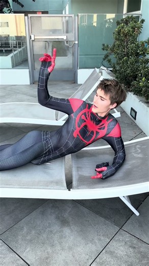 Day 8, Spider-Brett’s journey to 100,000 followers to jump in the pool!