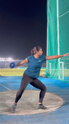 Built by practice. 🥏🔥 #discusthrow #shorts #athlete