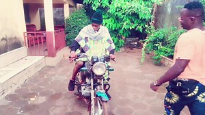 514K views · 10K reactions | Question bête rèponse bête 藍藍 | Papa solution 224 | Facebook