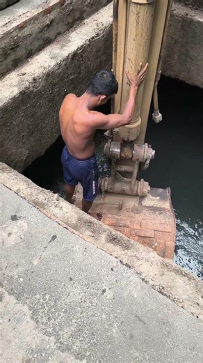 Cleaning workers are going down drains to clear waterlogging and box culverts.