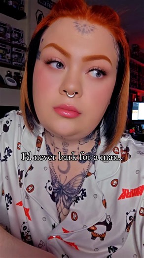 Bark, crawl on my knees, whatever he wants 🔥😈🥵 #booktok #bookish #book #darkromancebooks #darkromance