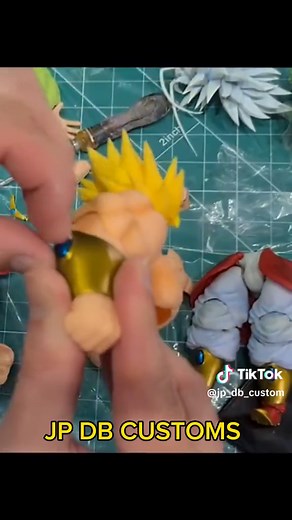 Custom Broly SSJ5 S.H. Figuarts Action Figure | Dragon Ball Z Customization