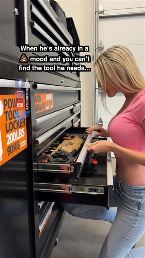 Umm… 😰 | Lite Brite Nation