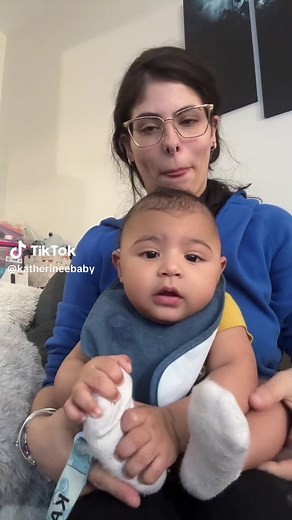 He loves his feet 🥹 #5monthsold #momandson