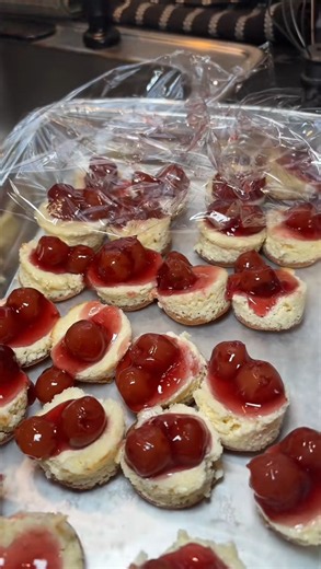 Easy mini cherry cheesecake recipe ideas