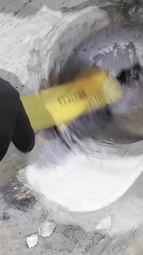 Casting an impresive cap from aluminium cable | Alumitube TV