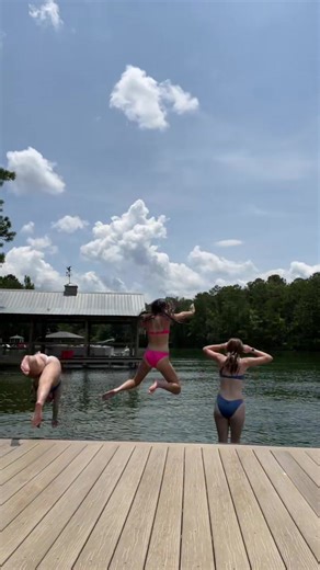 we are 18 tik tok🤭🤭