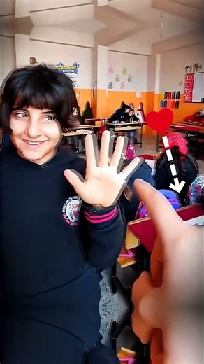 🙌😱Math is giving an error Eleven Fingers on Both Hands How Is That Even Possible #FloraFauna