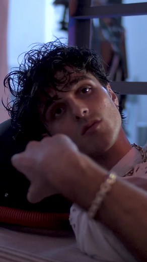 Go behind-the-scenes of #JacobElordi’s cover shoot for the first ever GQ Hype Issue #GQ #GQHYPE #OnTheCover #GQMagazine #Photoshoot