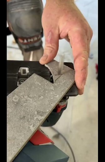 Klickvinyl verlegen kleben/ mit Stichsäge sägen/ Vinyl Laminat verlegen / Vinyl schneiden sägen