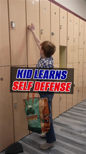 Kid learns self defense!🔥🥋 #jiujitsu #jiujitsutips #martialarts #combatsports #bjj