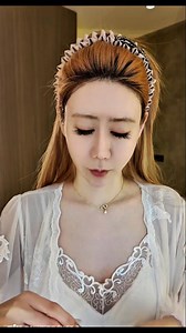 How to use Derma Pen and Muscle Base Revitalising Set. Let’s get started if you’ve received this, or it’s on the way, here’s how to use it right! How to Use Your Derma Pen Safely and Effectively 1. Charge It Up Start by fully charging your Derma Pen before first use. 2. Attach the Cartridge Select your preferred needle cartridge. Align and gently twist it onto the pen until it’s secure. 3. Power On & Adjust Depth Switch on the device. You can adjust the needle depth by twisting the cartridge hea