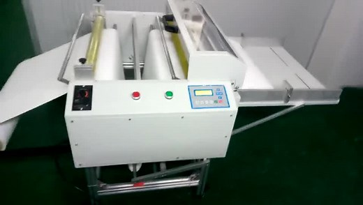 裁切机 自动裁切机 裁剪机器 微电脑裁切机械设备 裁切机视频给大家参考裁切机如何运行