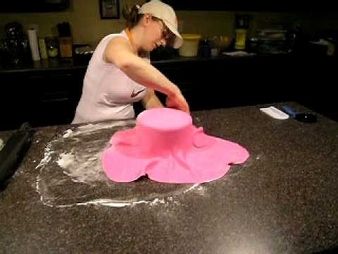 how-to-apply-fondant.MOV