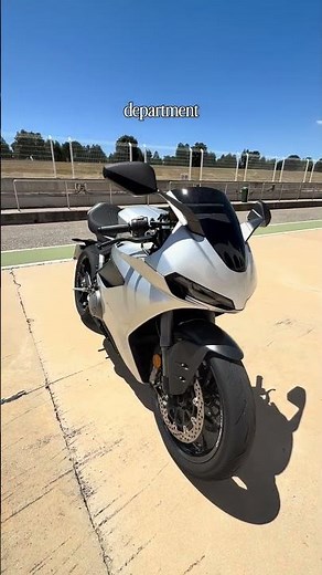 Norton Manx R Design I Isn't it a good-looking motorcycle? I BikeWale Shorts