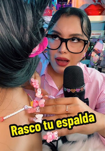 Rasco tu espalda en la oficina 📊 para relajarte