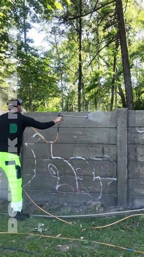 ASMR 💣 BETON JAK NOWY malowanie ogrodzenia betonowego | DOMINIK MALUJE