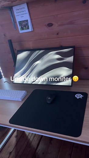 How to Set Up an Upside Down Monitor for PS5
