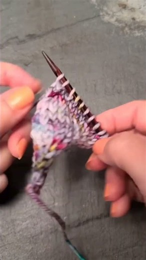 Here's my "rule" for knitting Boomerang shaped shawls like Brioche Boomerang! #knit