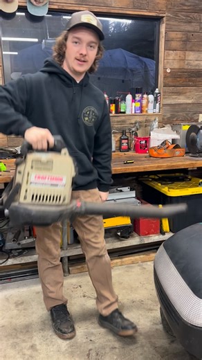 @the_barn_brothers | This old Craftsman leaf blower was going to be thrown away let’s try and save it. #willitrun #smallengine #craftsman | Instagram