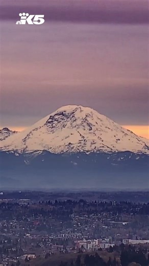 Mount Rainier sunset on March 27