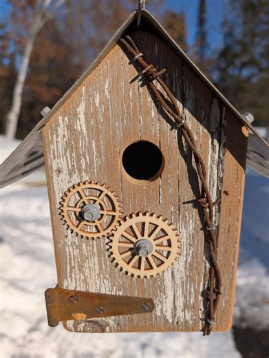 Wisconsin License Plate Birdhouse on Reclaimed Barnwood Barbed Wire Hinge Gear Wren - Etsy