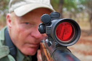 The Red Dot Alternative - Petersen's Hunting