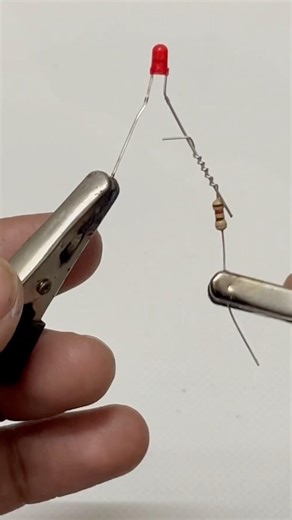 Light up 3v LED using 3.7v battery #led #electronics