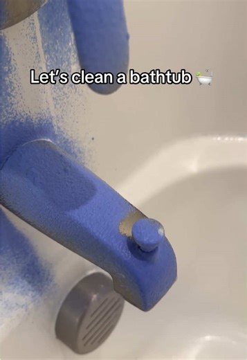 A clean bathtub is a must for every home! 🛁✨ It’s all about hygiene and relaxation. Let us keep yours spotless! #BathtubCleaning #HomeHygiene #ProfessionalCleaning