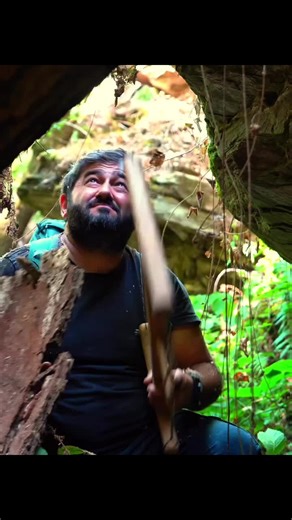 Surviving Skills for the Jungle #survivalskills #shelter #bushcraft #camping