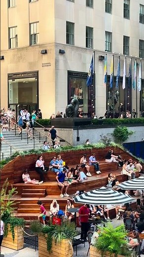 Rockefeller Center Plaza #newyork #nyc #summer #travel #tourist #travelvlog #walkingtour