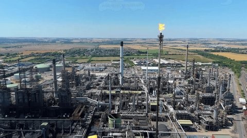 clip-3984633053-aerial-view-humber-refinery-flame-stack-united