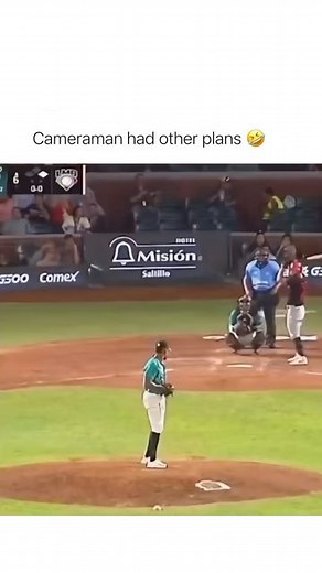 FBOY PROBLEMS | Follow (us) @FUCKBOYPROBLEM.S for more funny reels 😂💚 Cameraman definitely got fired 🤦🏼‍♀️😭 During a baseball game, a cameraman found... | Instagram