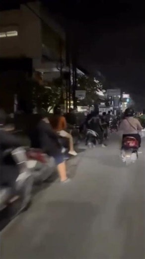 antrian panjang pom bensin di Bali sampai ber kilometer #bensin #pertamina #fyp #shortvideo #viral