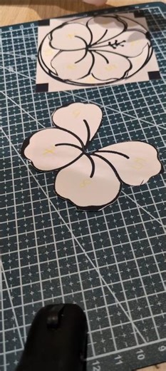 Glass Coasters - Pattern and placing #diy #stainedglassart