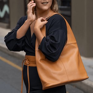 Anna Leather Shoulder Bag
