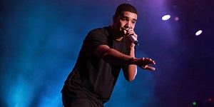Disturbing Video Has Surfaced of Drake Kissing a 17-Year-Old at a Concert