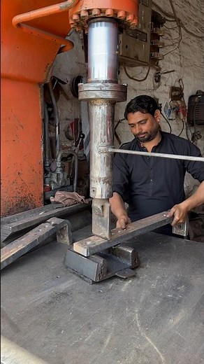 🔥 50-Ton Hydraulic Press Forces This Massive Steel Bar Into a Customer-Required Shape! 😱 #diy